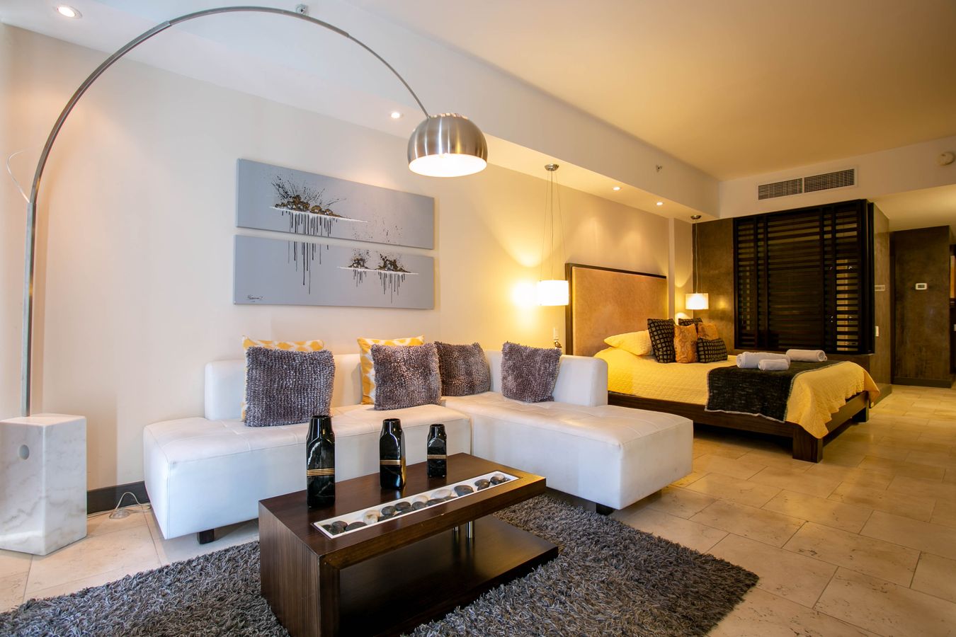 Junior Suite зі спальнею та вітальнею